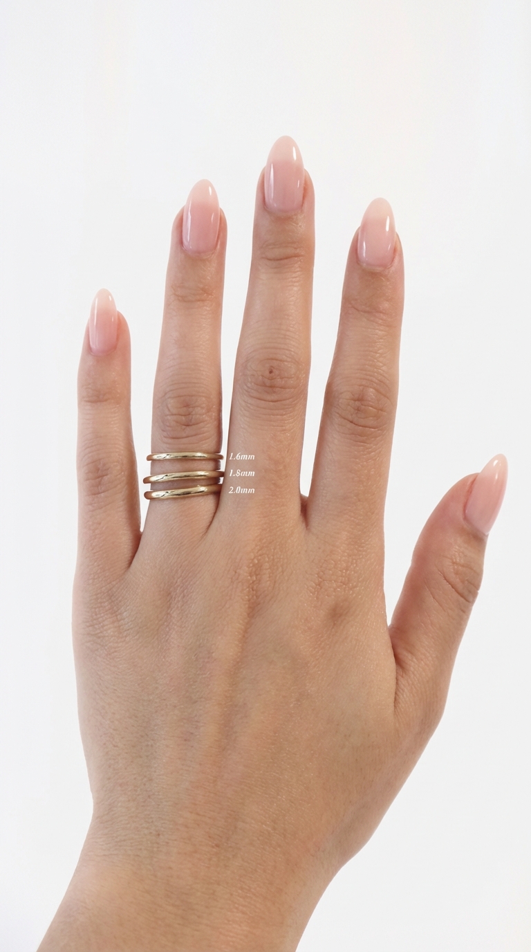 Band width on hands showing 1.6mm through to 2mm